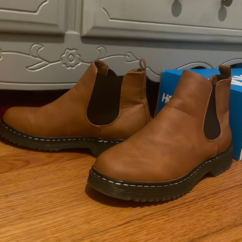 Cute brown boots